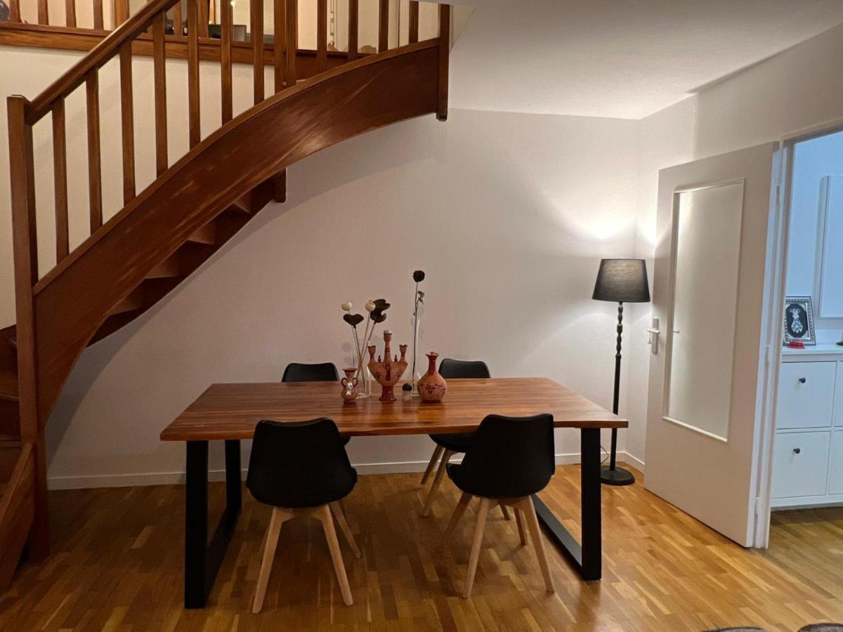 Entire Apartment With Terrace Париж Екстер'єр фото